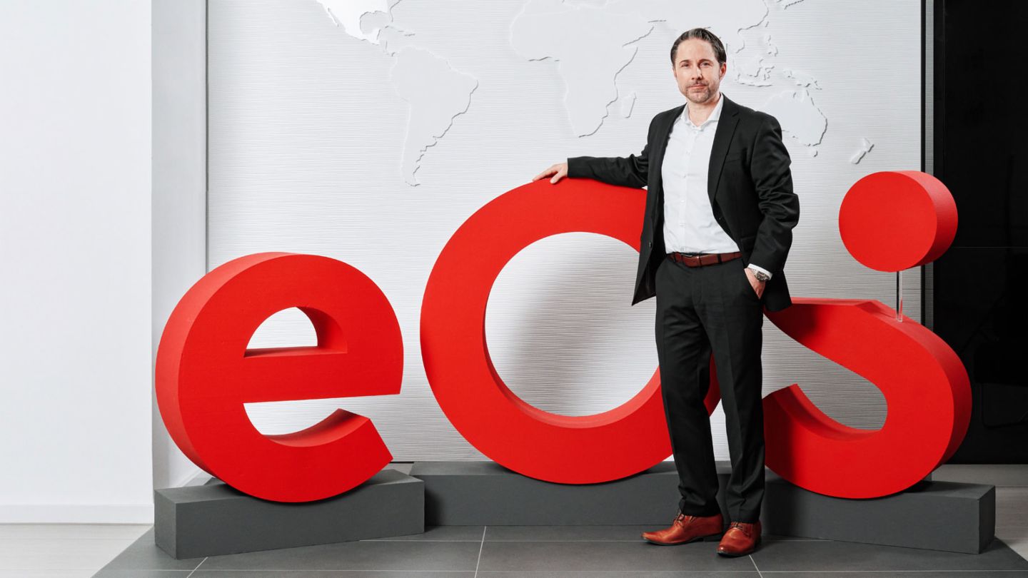 Dynamičtější, digitálnější a přelomová: to je nová značka EOS. - EOS v ...