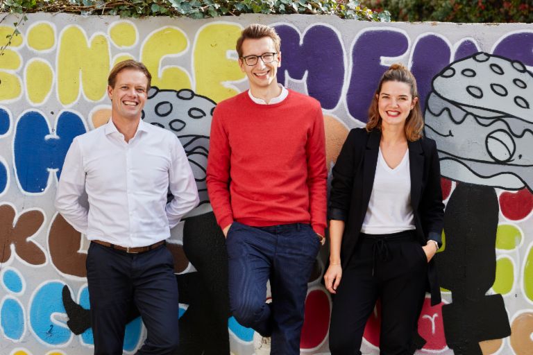 Financial education for children: The people behind the finlit foundation: Sebastian Richter, Jannik Steinhaus and Jana Titov.