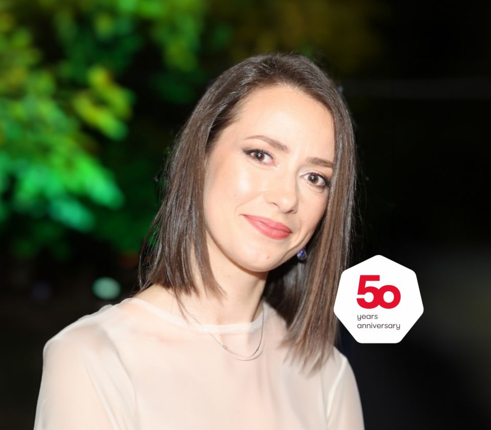 Portrét Dilyany Tanevy, manažerky korporátní a mezinárodní inkasa, EOS Bulharsko